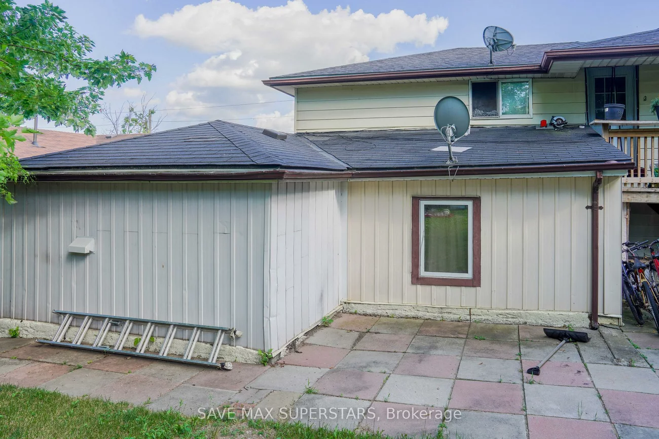 93, John, Bradford, Bradford West Gwillimbury