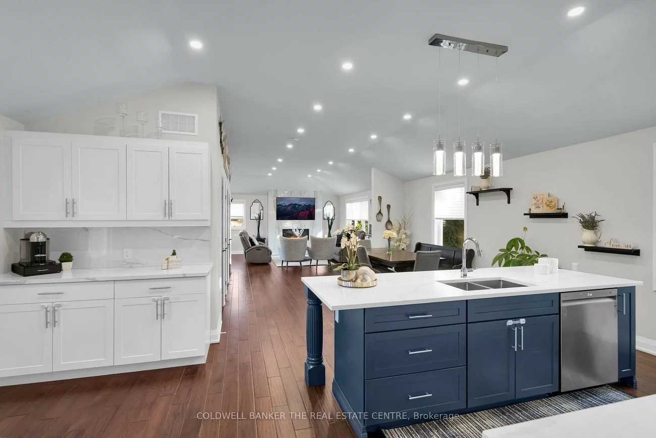 683, Simcoe, Bradford, Bradford West Gwillimbury