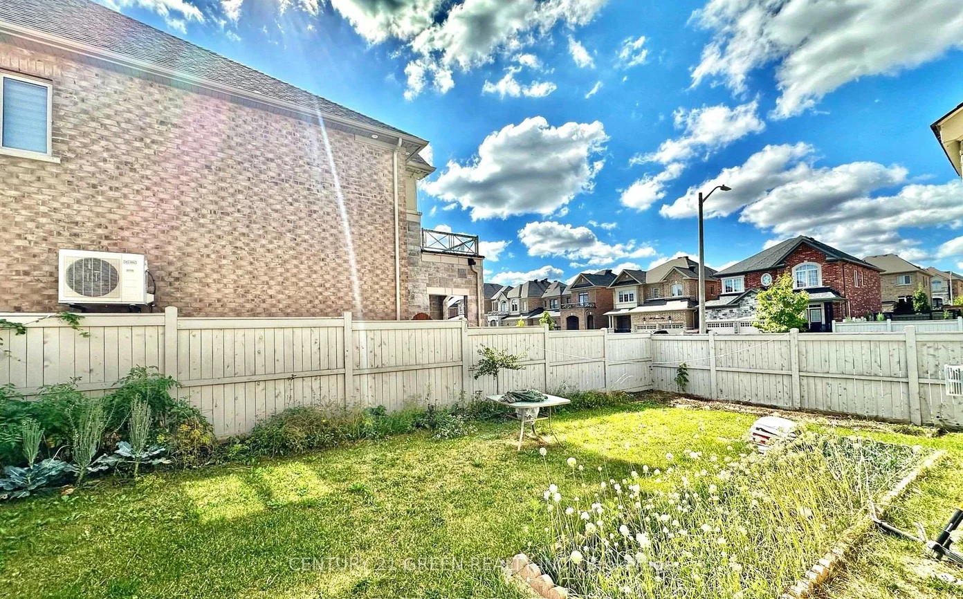21, Tupling, Bradford, Bradford West Gwillimbury