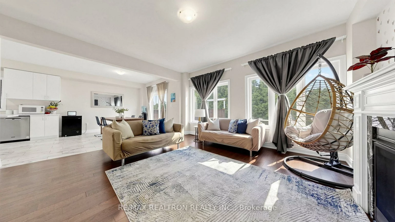 150, Heritage, Bradford, Bradford West Gwillimbury