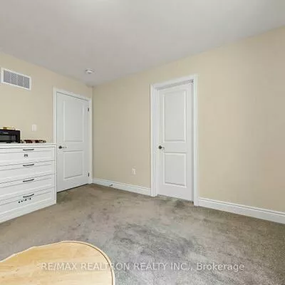 150, Heritage, Bradford, Bradford West Gwillimbury