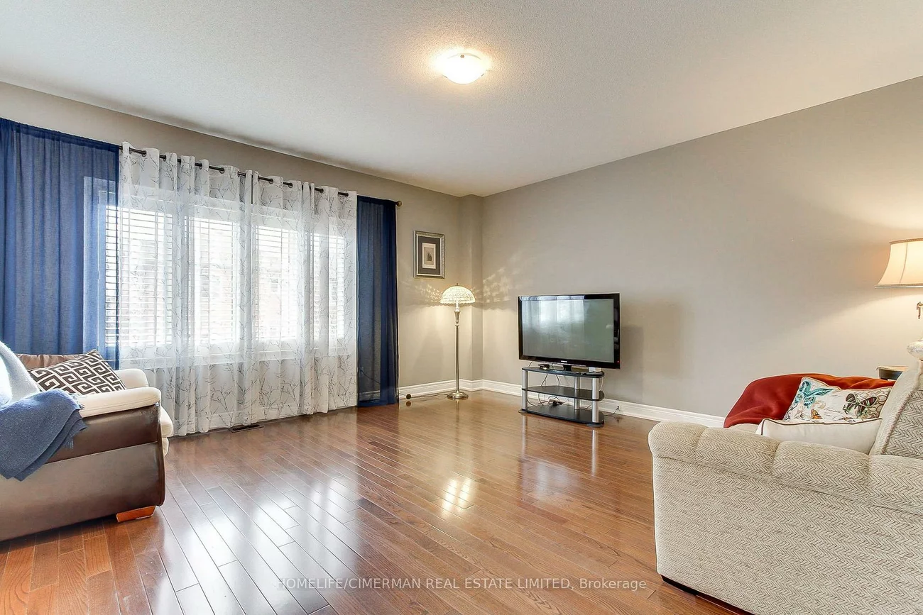 88, Chelsea, Bradford, Bradford West Gwillimbury
