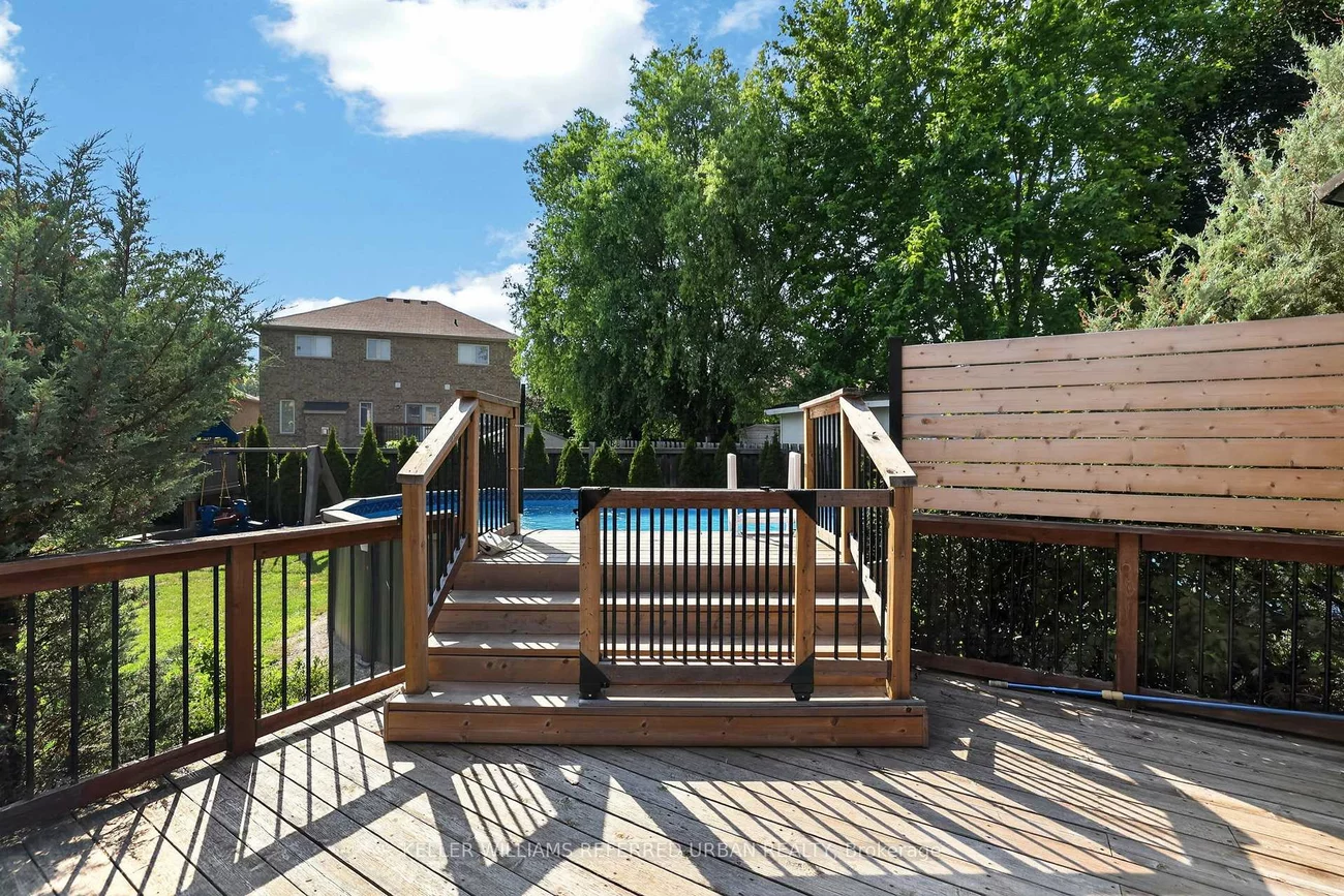 26, Christina, Bradford, Bradford West Gwillimbury