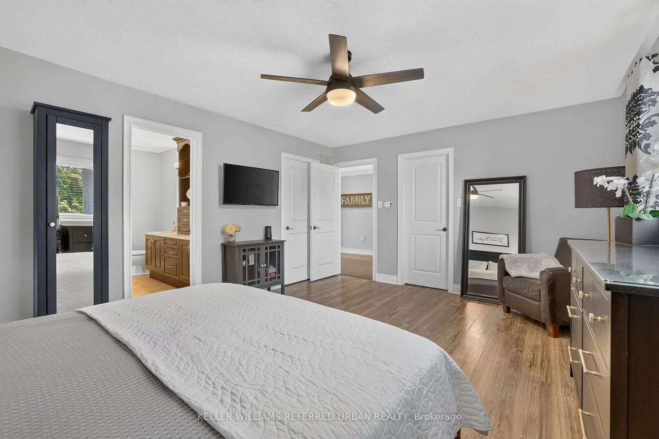 26, Christina, Bradford, Bradford West Gwillimbury