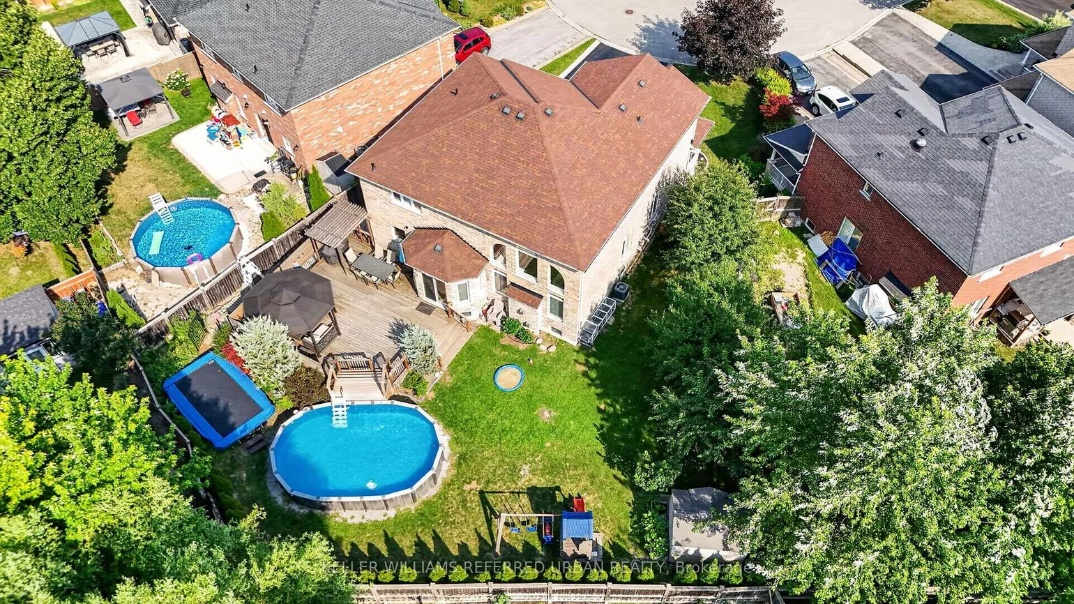 26, Christina, Bradford, Bradford West Gwillimbury