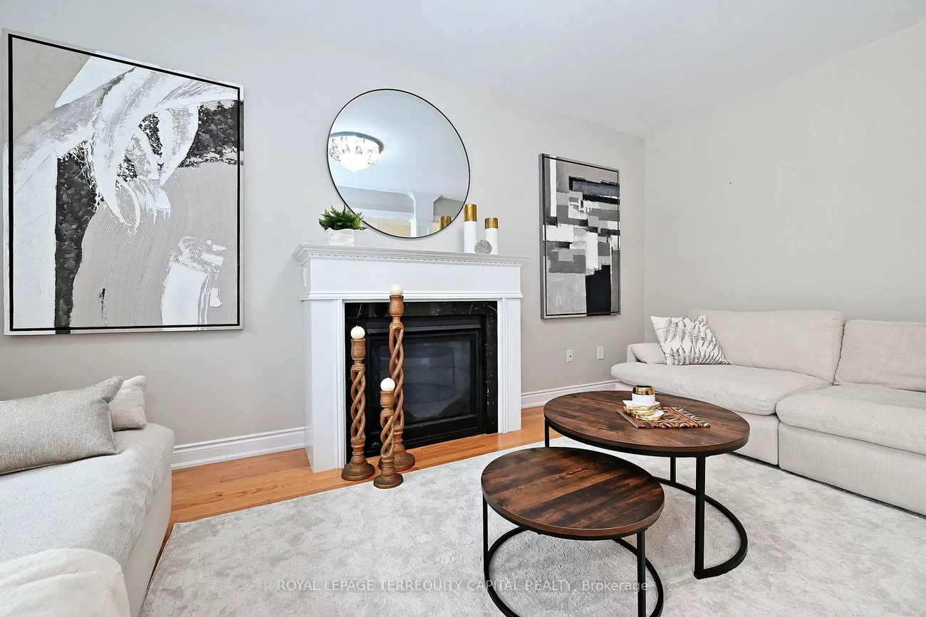 124, Milby, Bradford, Bradford West Gwillimbury