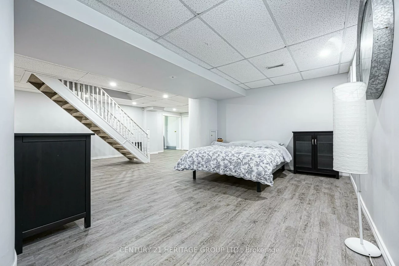 12, Gres, Bradford, Bradford West Gwillimbury