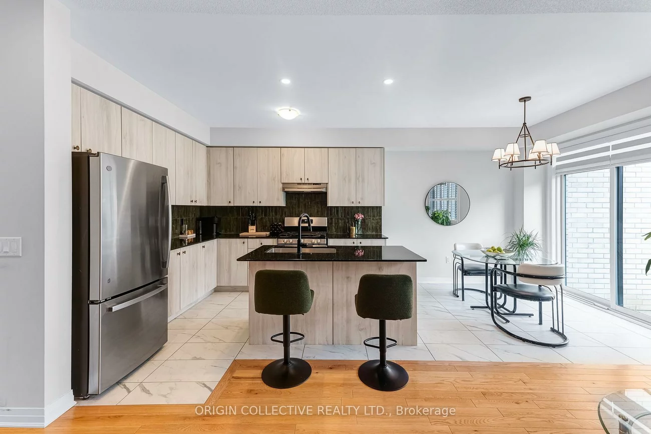 215, Landolfi, Bradford, Bradford West Gwillimbury