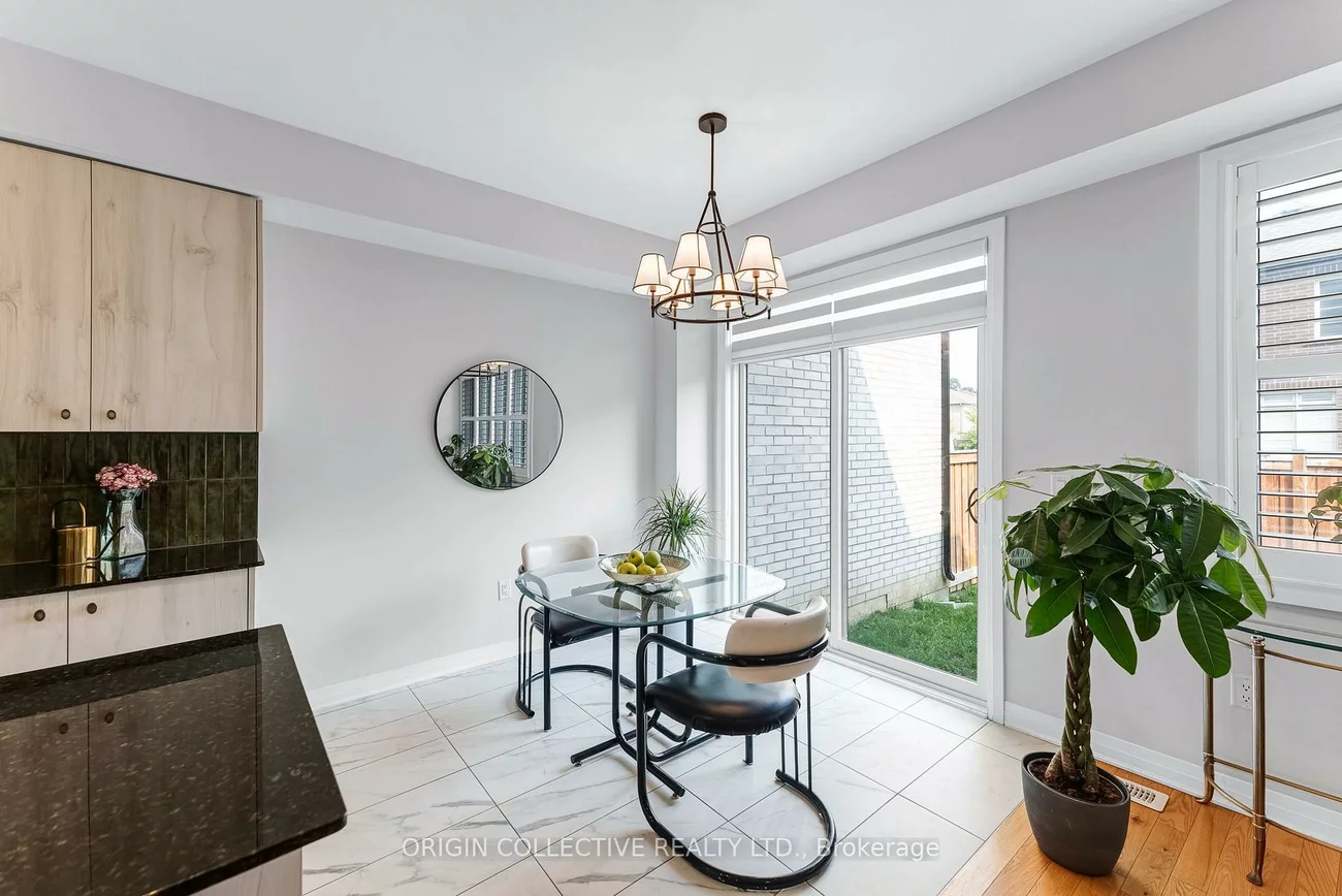 215, Landolfi, Bradford, Bradford West Gwillimbury