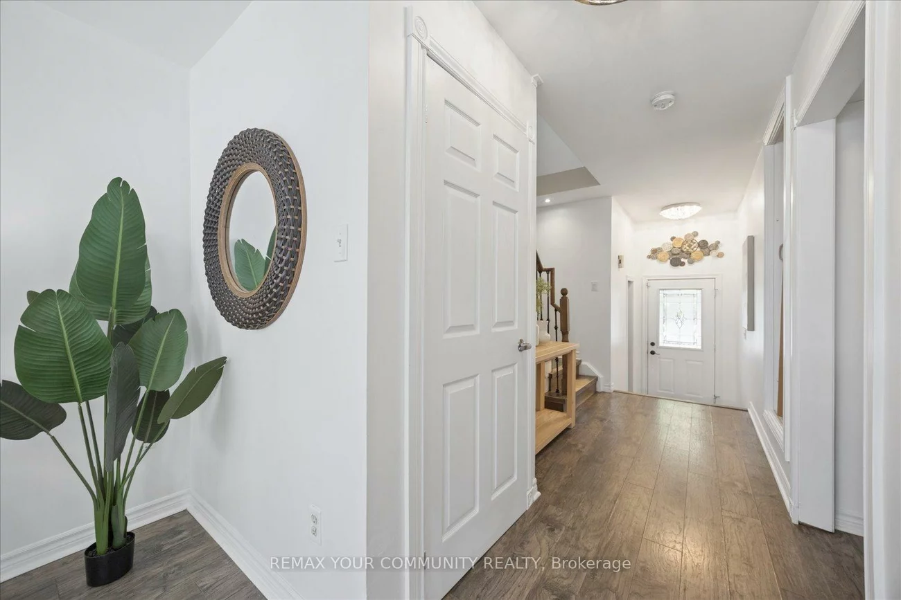 23, Breeze, Bradford, Bradford West Gwillimbury