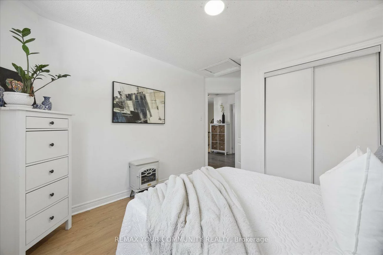 23, Breeze, Bradford, Bradford West Gwillimbury