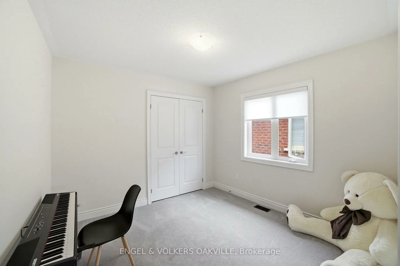 183, Sutherland, Bradford, Bradford West Gwillimbury