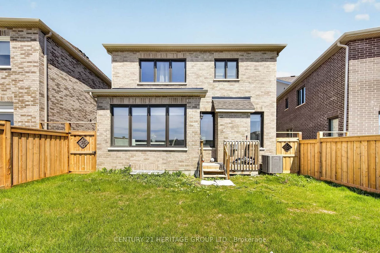 77, Montrose, Bradford, Bradford West Gwillimbury