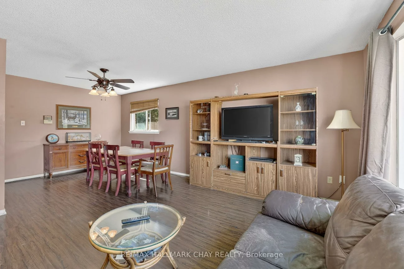 28, Britannia, Bradford, Bradford West Gwillimbury