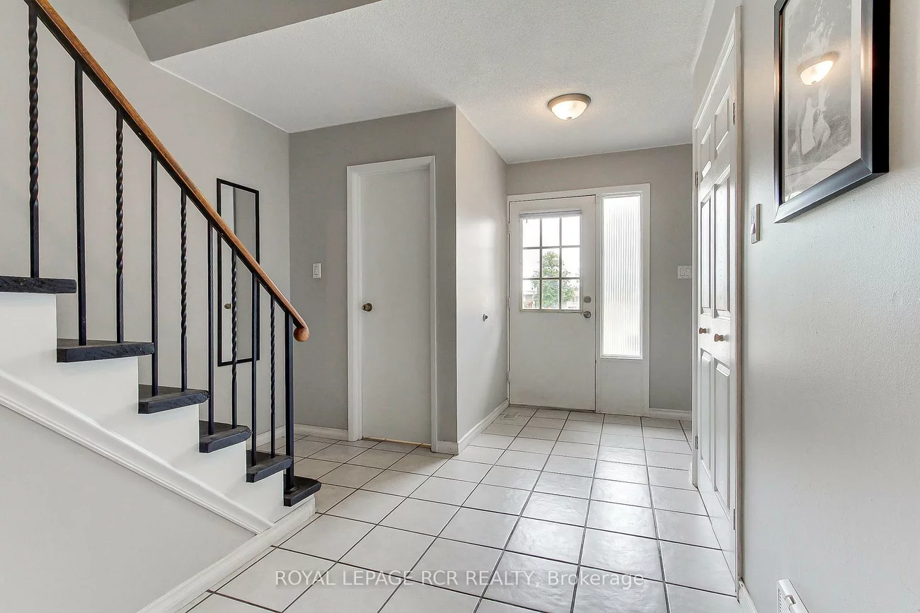228, Collings, Bradford, Bradford West Gwillimbury