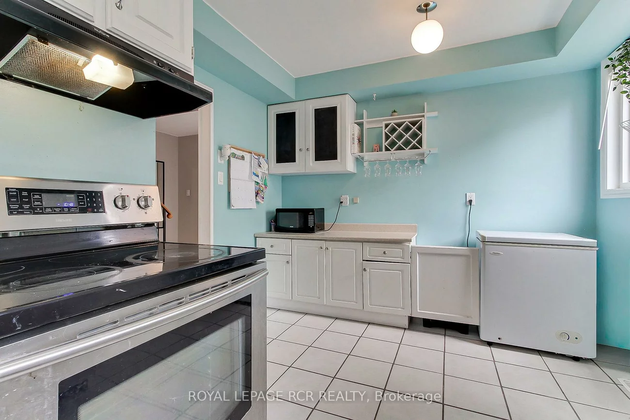 228, Collings, Bradford, Bradford West Gwillimbury
