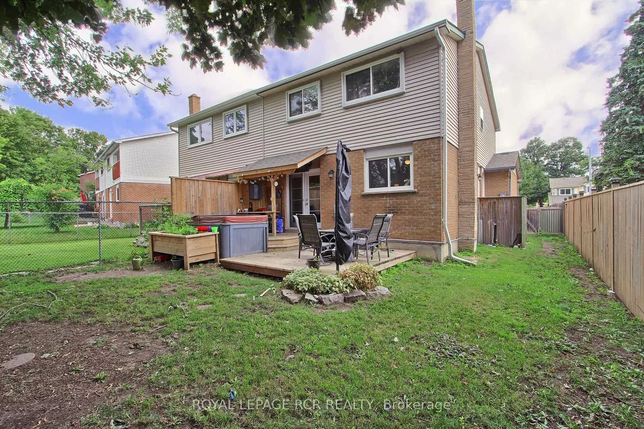 228, Collings, Bradford, Bradford West Gwillimbury