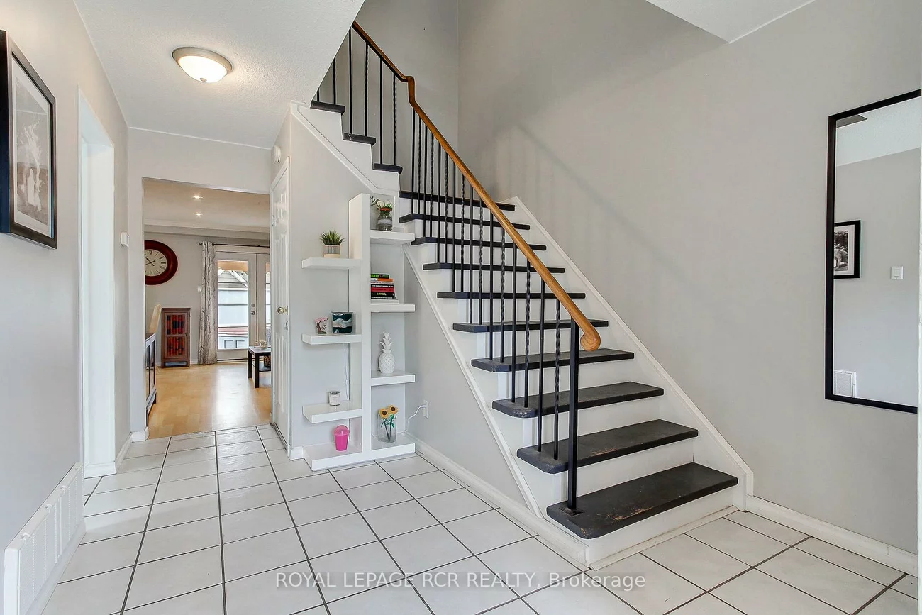 228, Collings, Bradford, Bradford West Gwillimbury