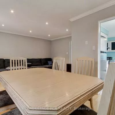 228, Collings, Bradford, Bradford West Gwillimbury