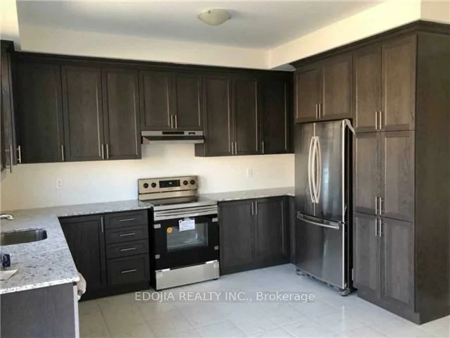 226, Gibson, Bradford, Bradford West Gwillimbury