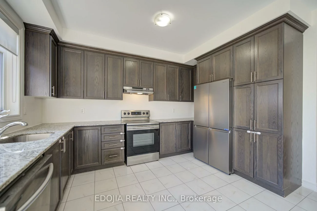 226, Gibson, Bradford, Bradford West Gwillimbury