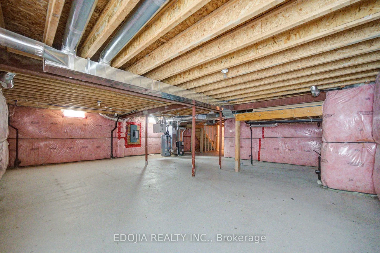 226, Gibson, Bradford, Bradford West Gwillimbury