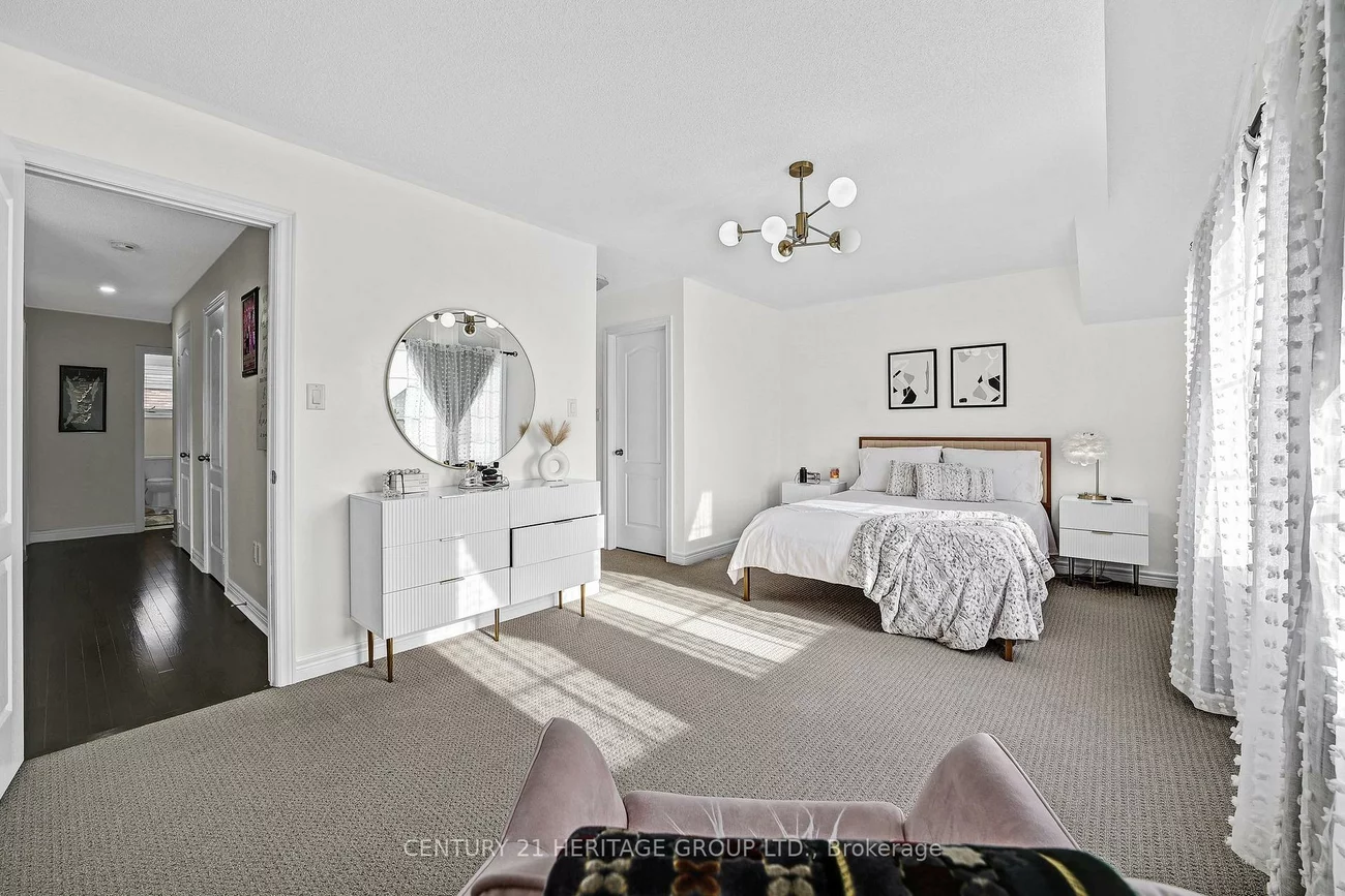 32, Amberwing, Bradford, Bradford West Gwillimbury