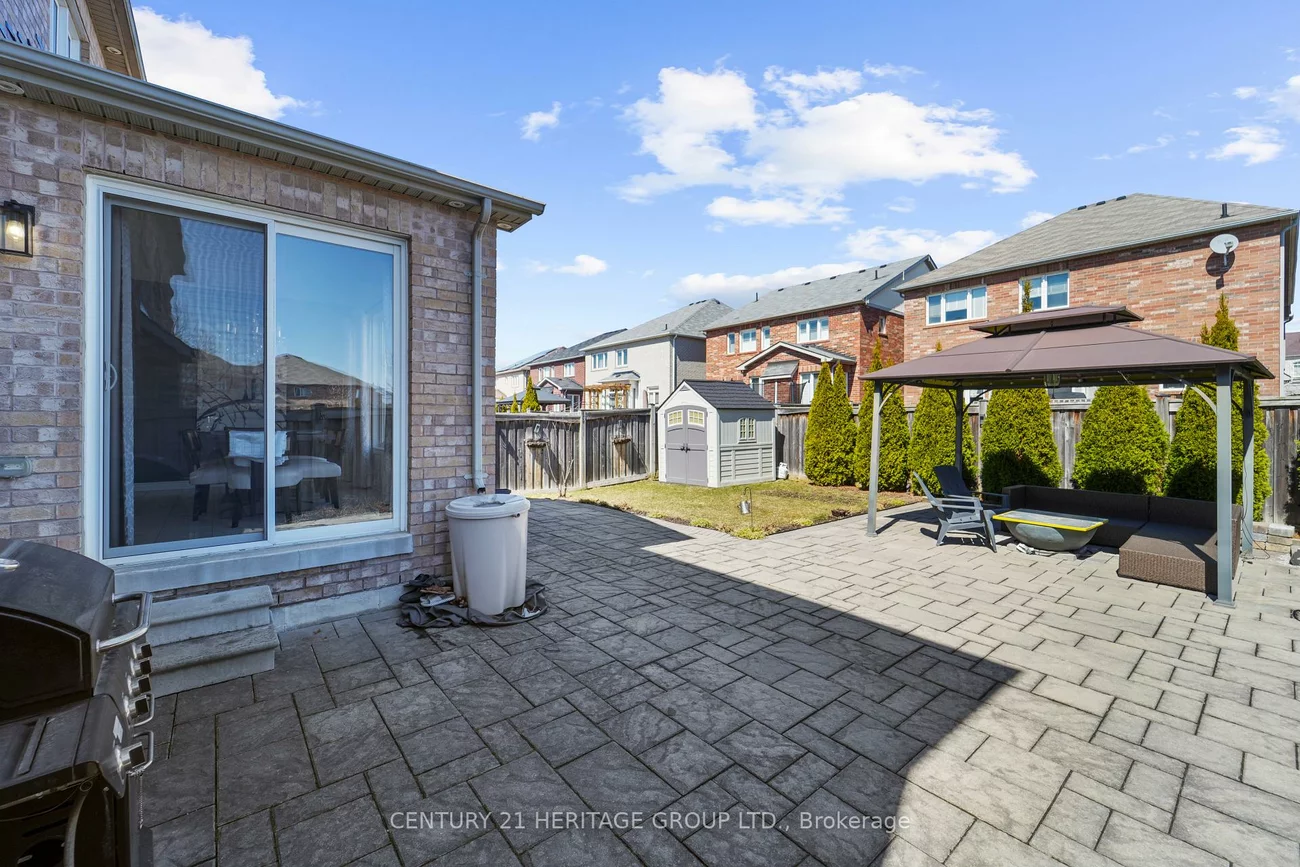32, Amberwing, Bradford, Bradford West Gwillimbury