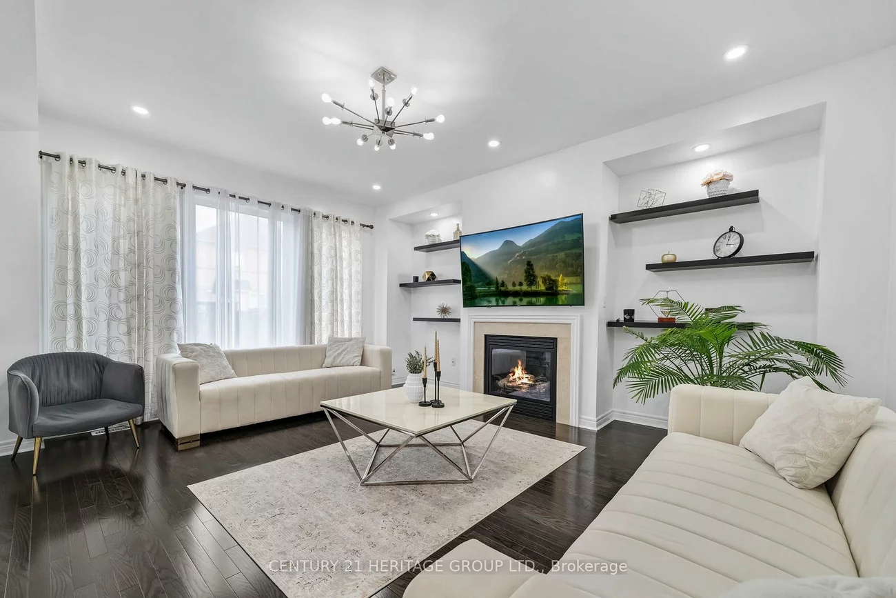 32, Amberwing, Bradford, Bradford West Gwillimbury