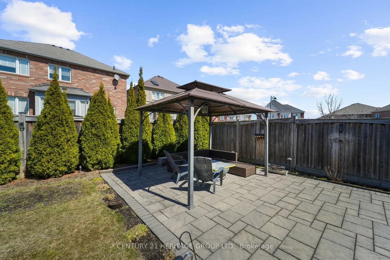 32, Amberwing, Bradford, Bradford West Gwillimbury