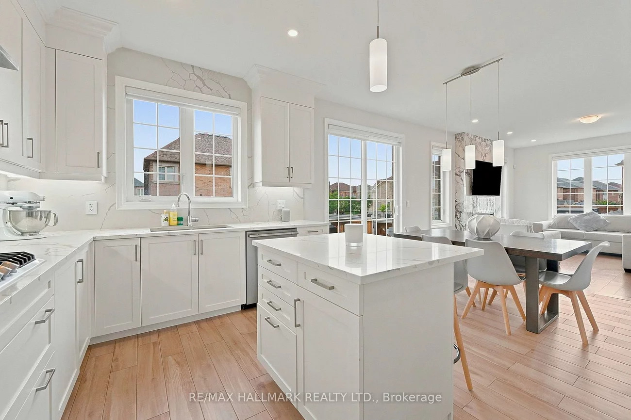 1021, Langford, Bradford, Bradford West Gwillimbury