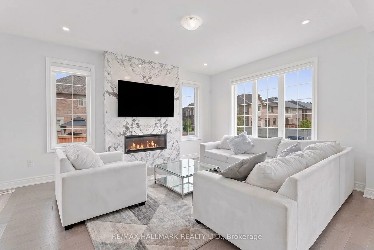 1021, Langford, Bradford, Bradford West Gwillimbury