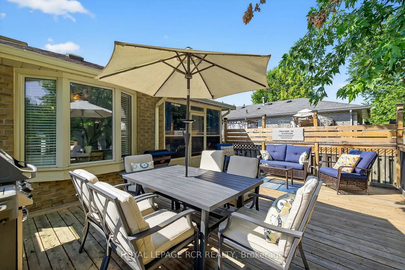 21, Crown, Bradford, Bradford West Gwillimbury