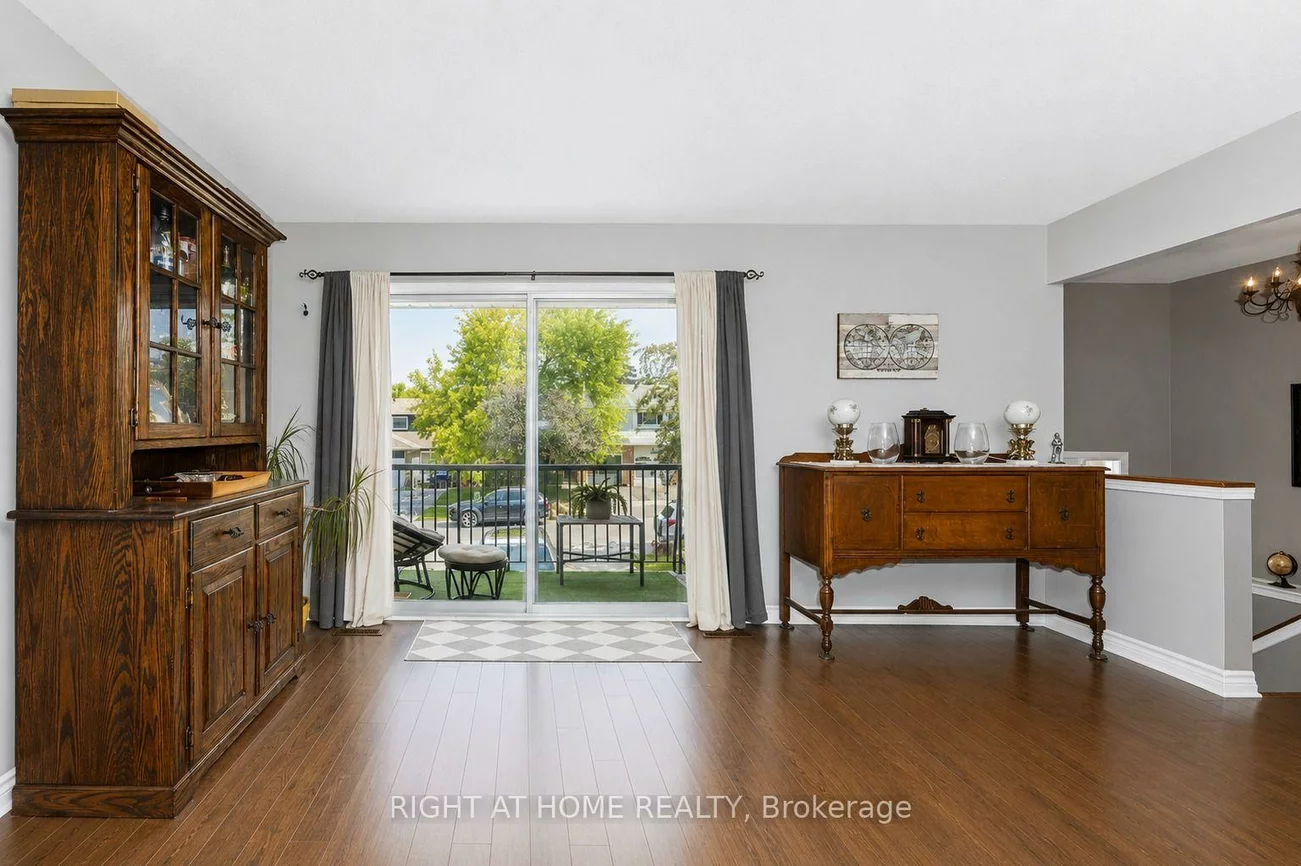 229, Britannia, Bradford, Bradford West Gwillimbury