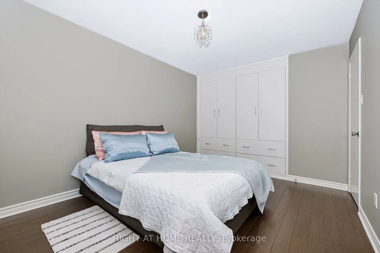 229, Britannia, Bradford, Bradford West Gwillimbury