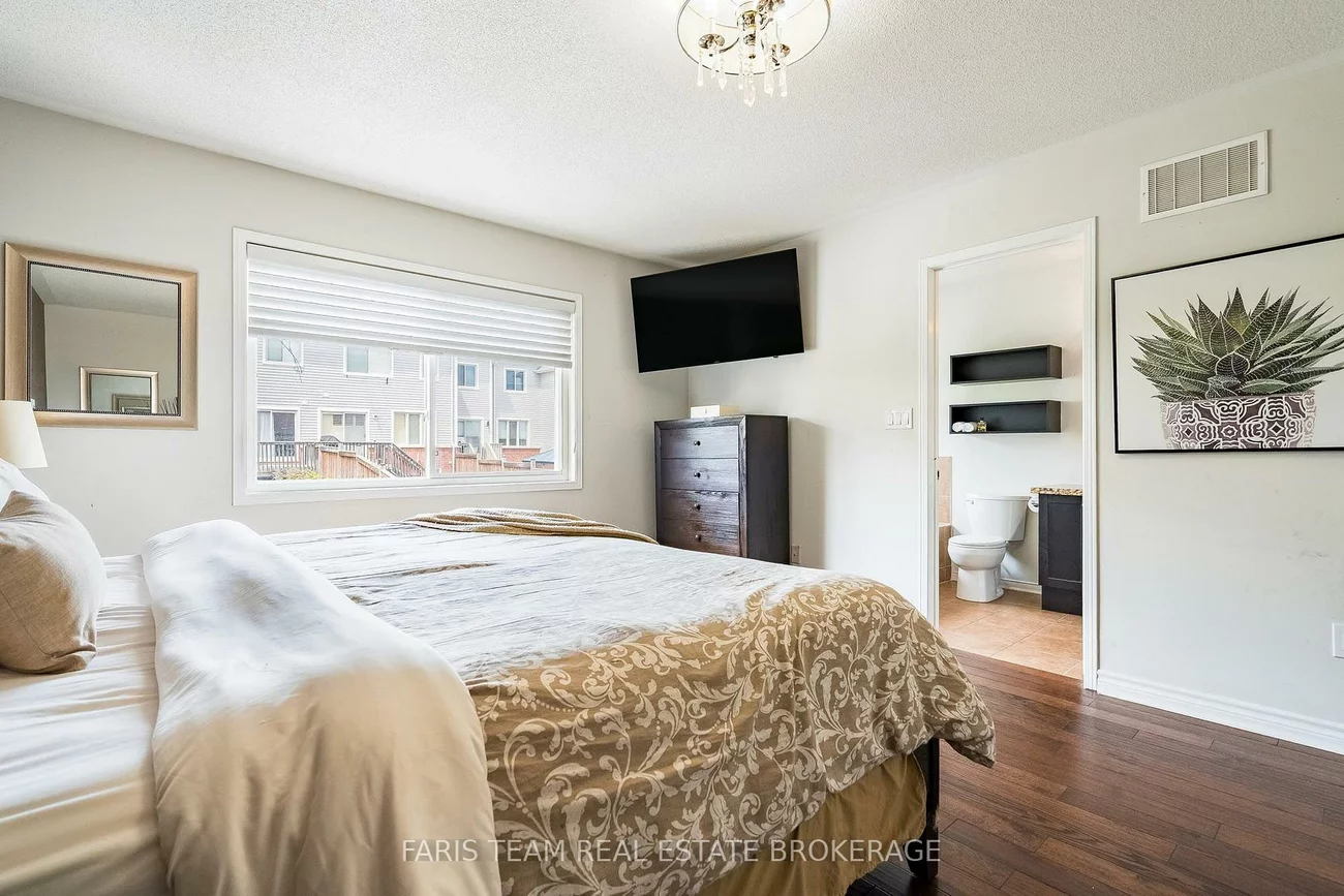217, Orr, Bradford, Bradford West Gwillimbury