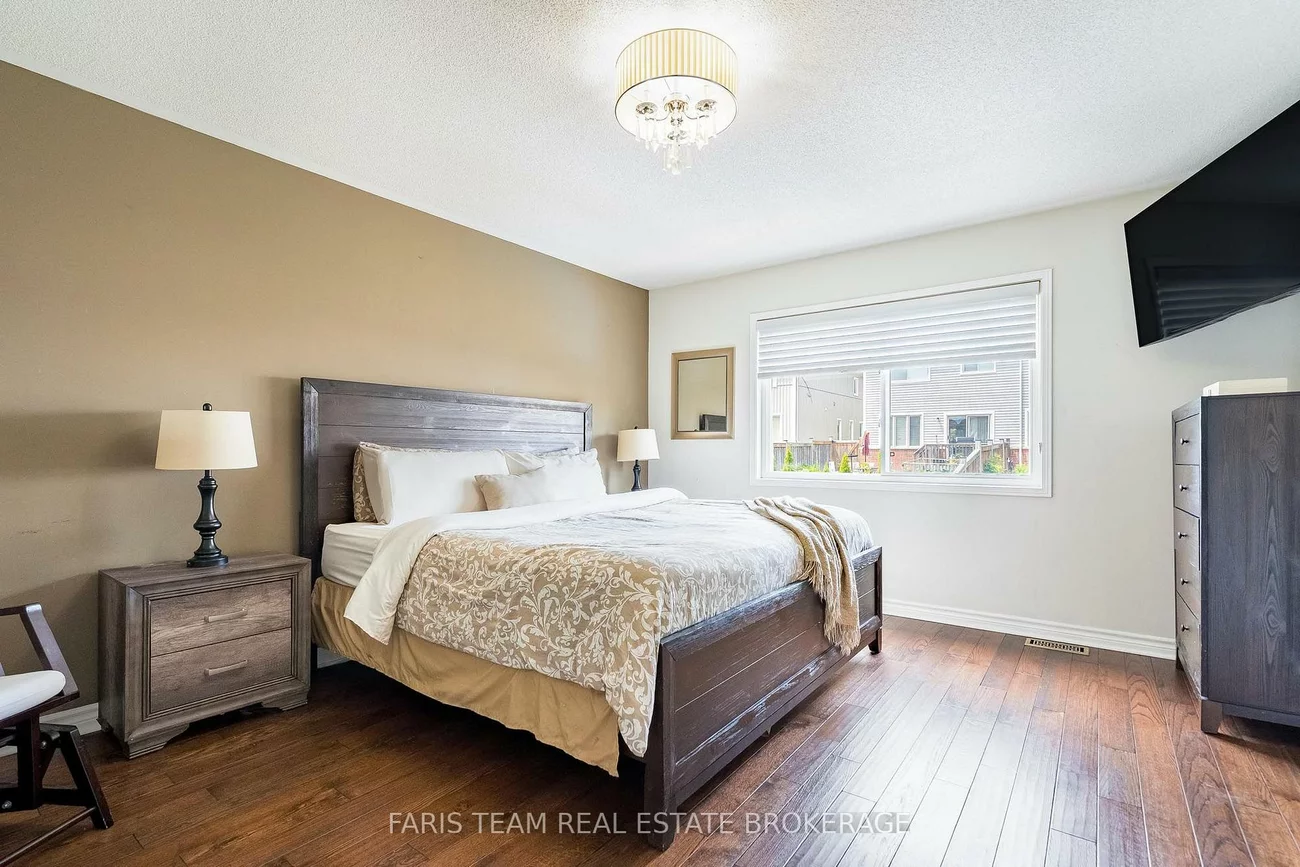 217, Orr, Bradford, Bradford West Gwillimbury