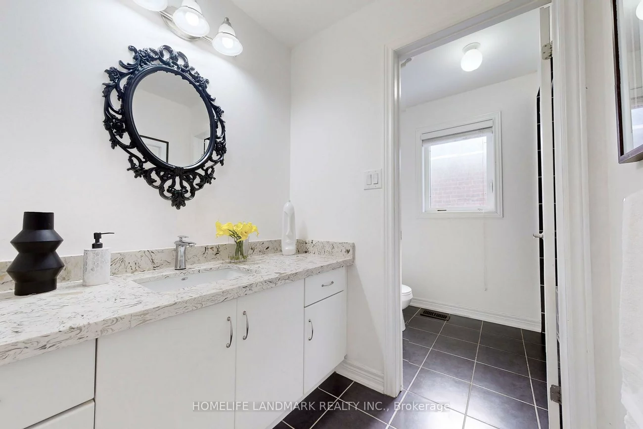 52, Chelsea, Bradford, Bradford West Gwillimbury