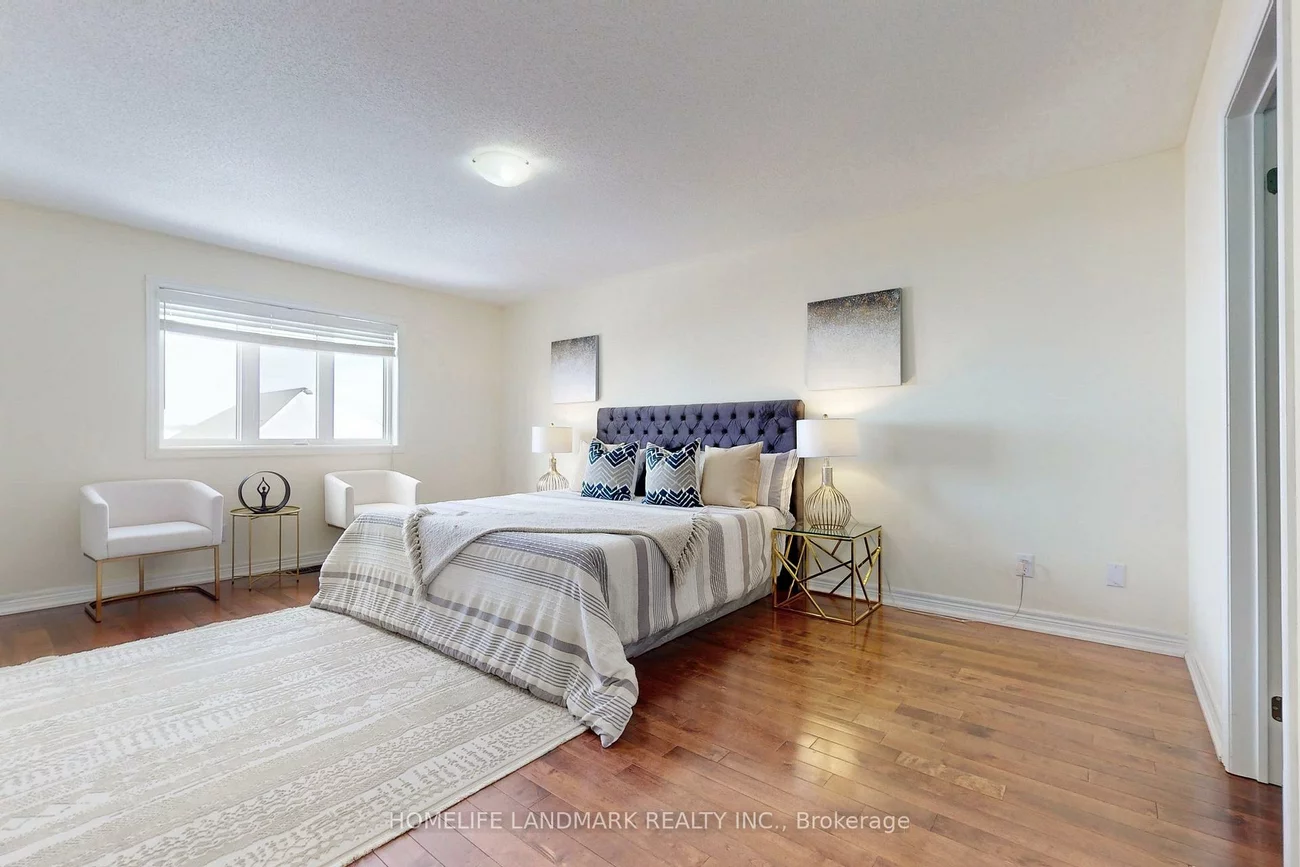 52, Chelsea, Bradford, Bradford West Gwillimbury