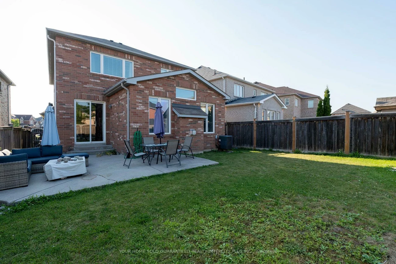 239, Summerlyn, Bradford, Bradford West Gwillimbury