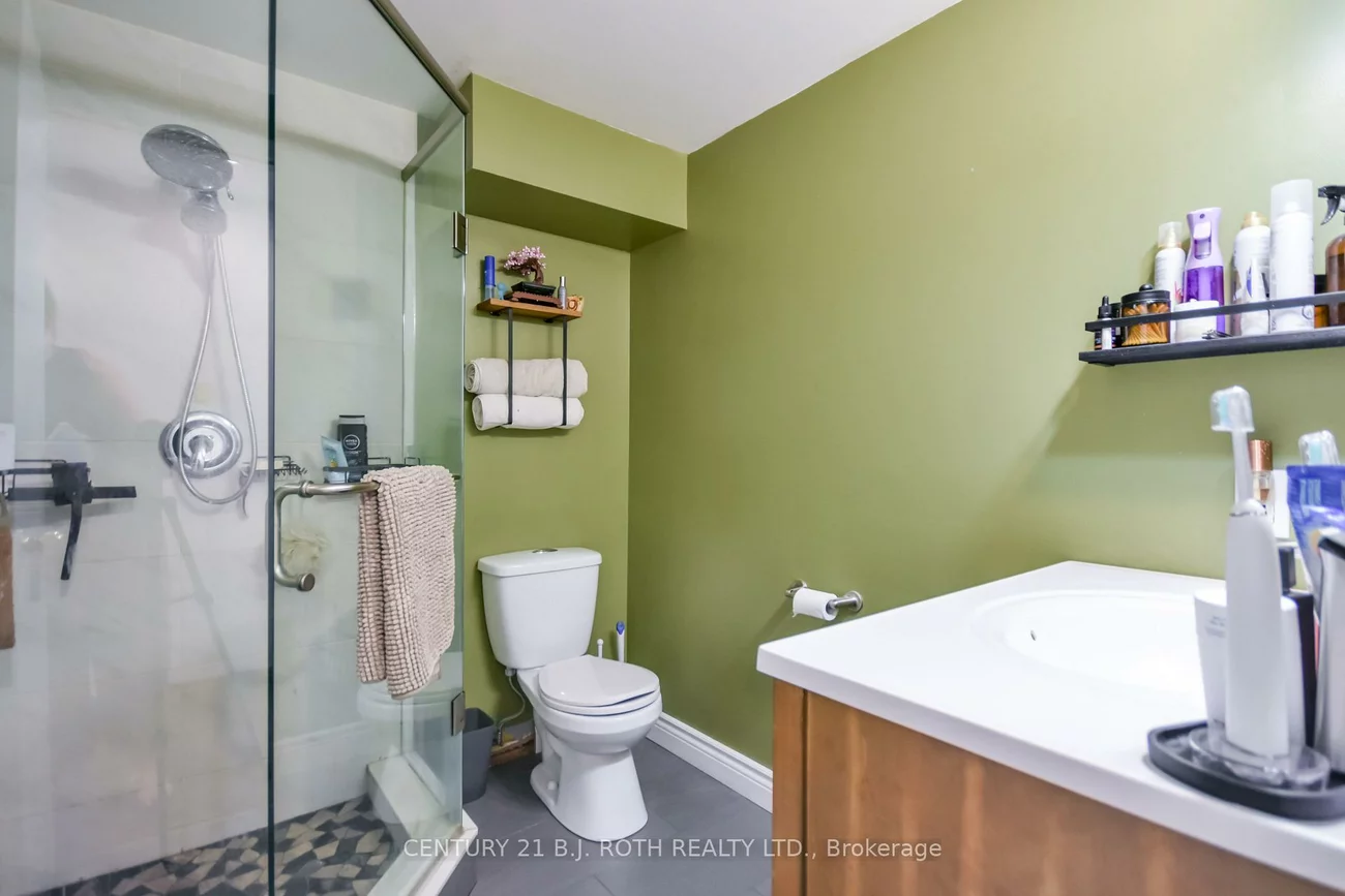671, Simcoe, Bradford, Bradford West Gwillimbury