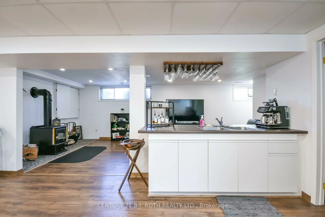 671, Simcoe, Bradford, Bradford West Gwillimbury