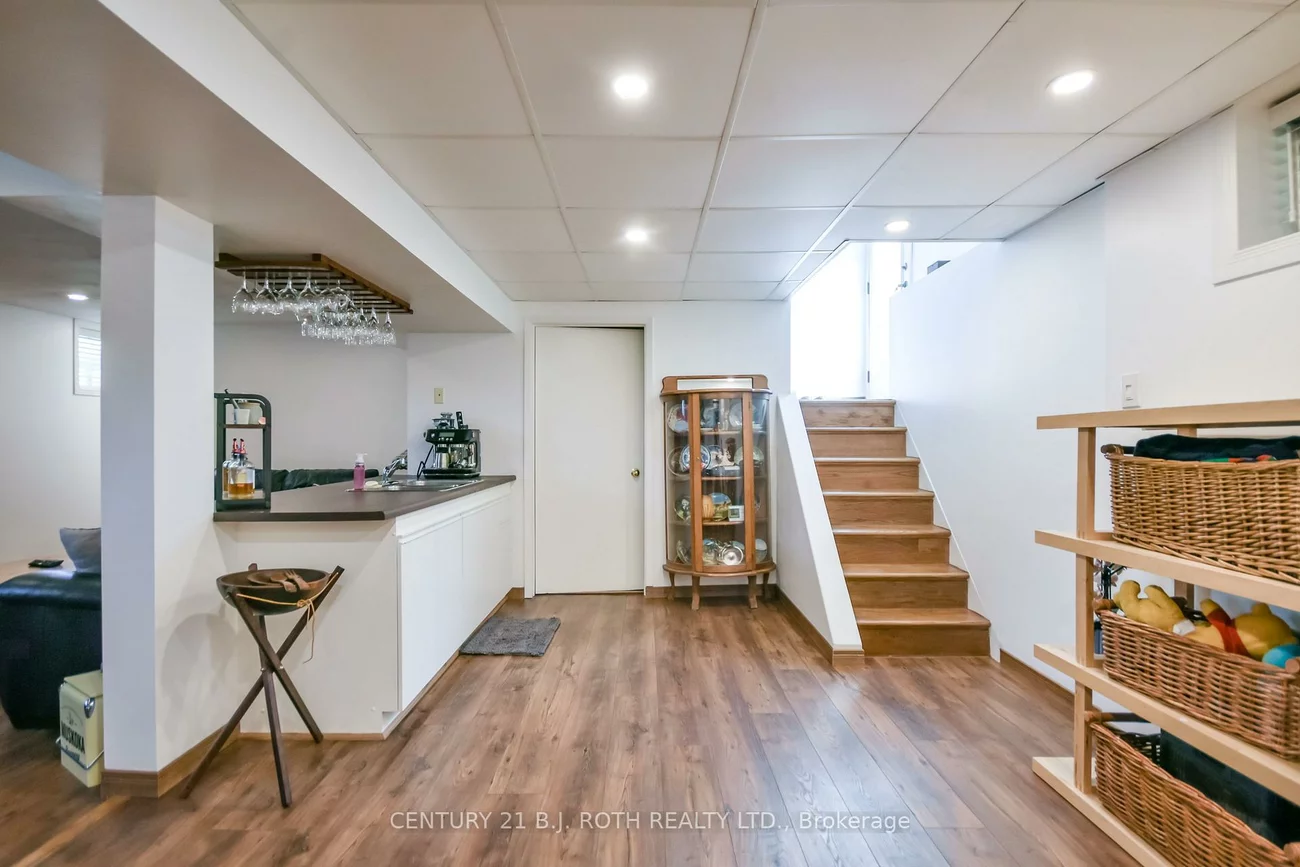 671, Simcoe, Bradford, Bradford West Gwillimbury