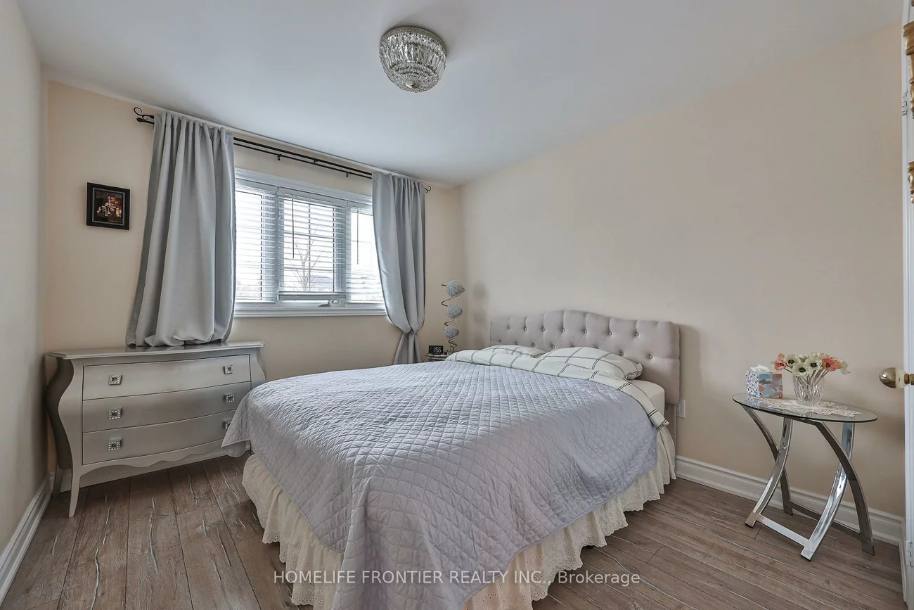 30, Saint, Bradford, Bradford West Gwillimbury