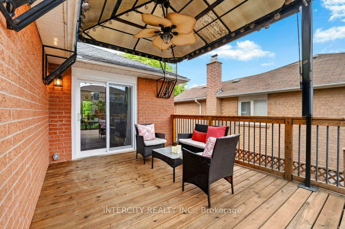 6, Compton, Bradford, Bradford West Gwillimbury