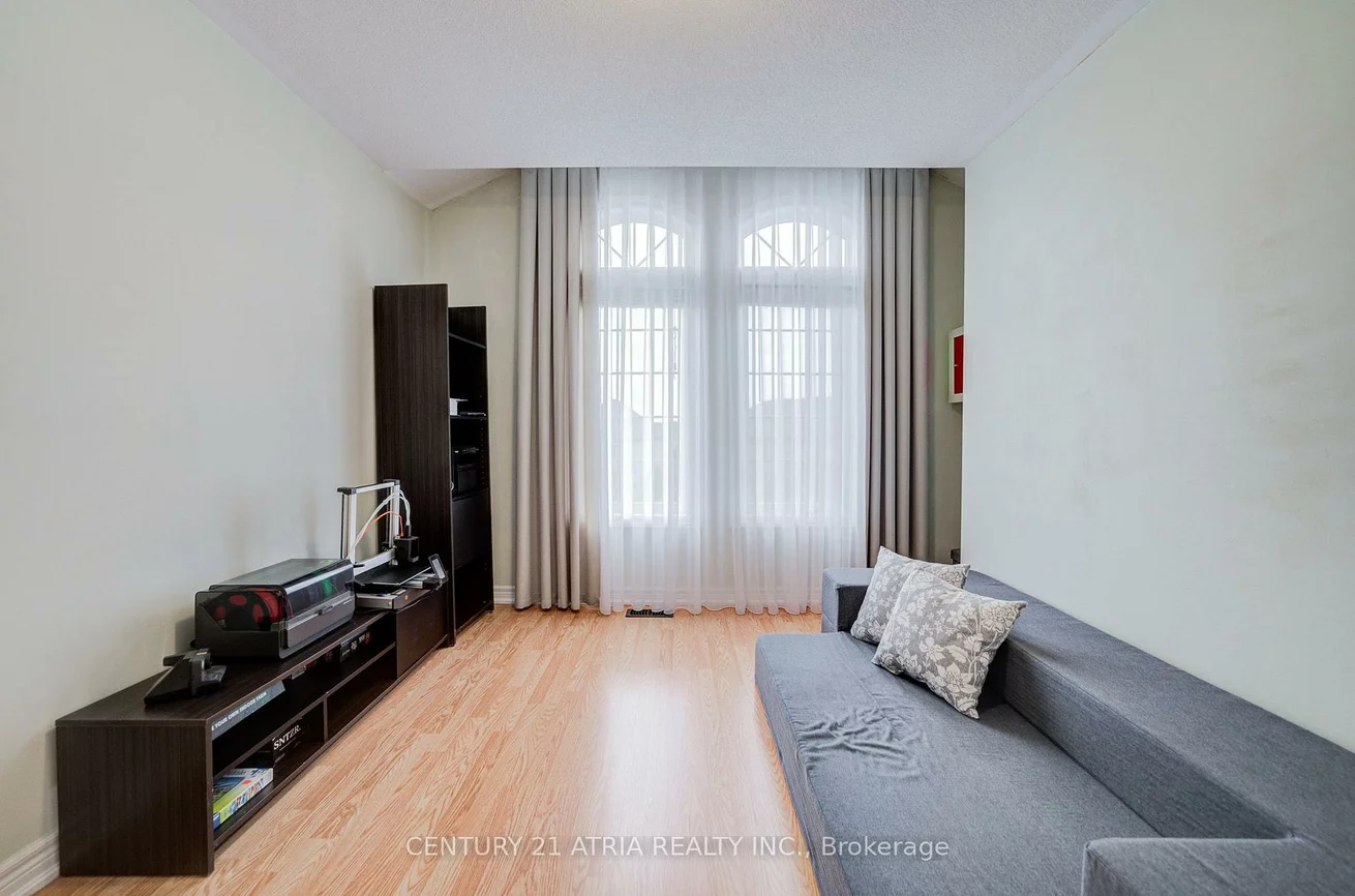 25, Matthewson, Bradford, Bradford West Gwillimbury