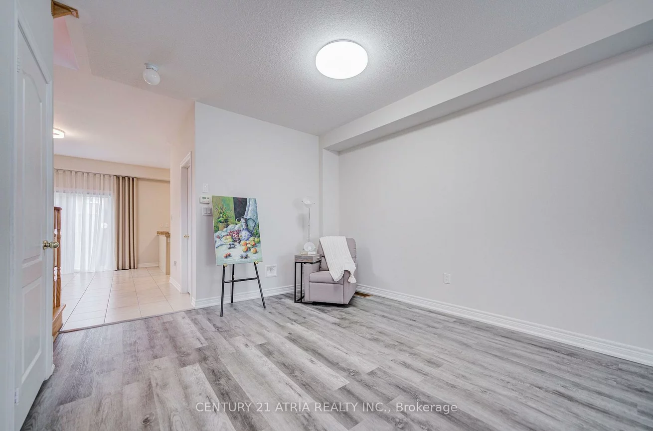 25, Matthewson, Bradford, Bradford West Gwillimbury