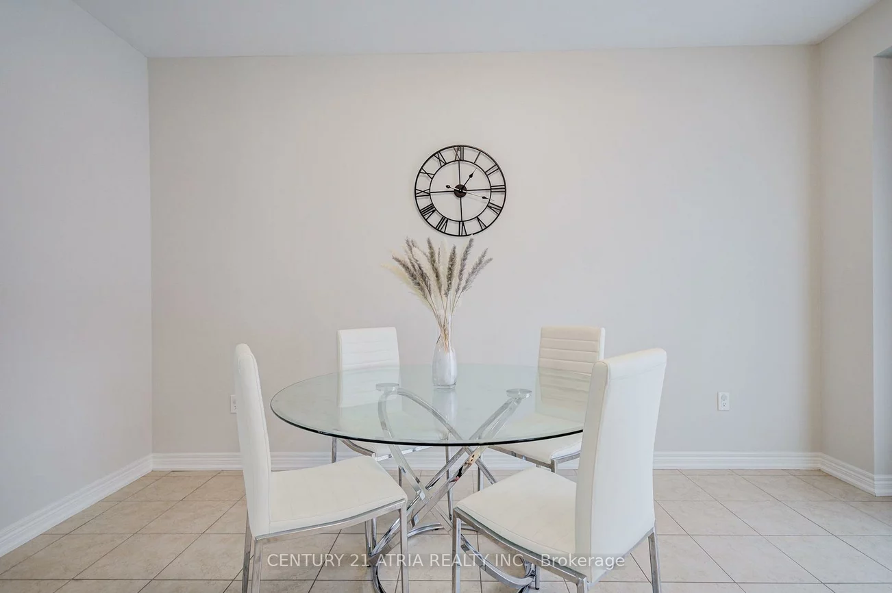 25, Matthewson, Bradford, Bradford West Gwillimbury