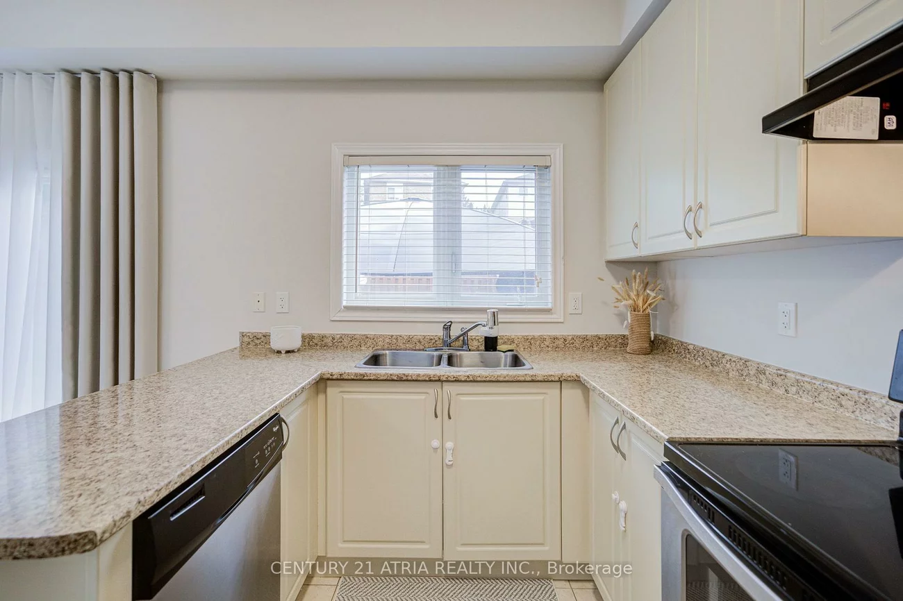 25, Matthewson, Bradford, Bradford West Gwillimbury