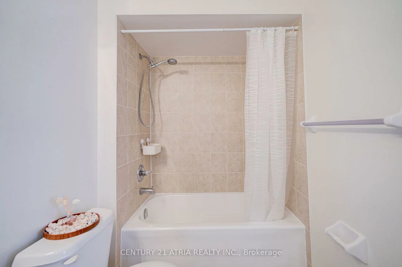 25, Matthewson, Bradford, Bradford West Gwillimbury